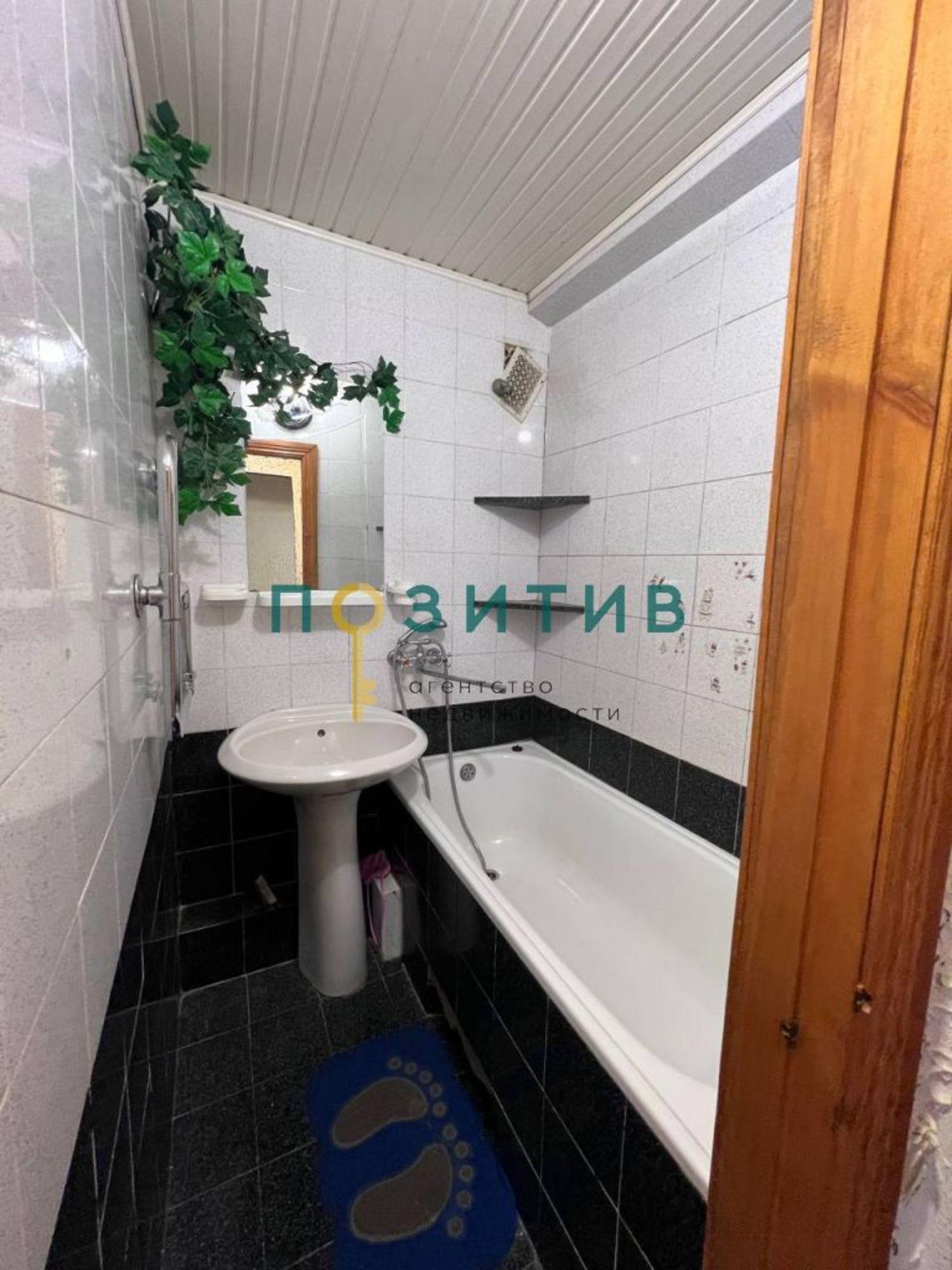 Купить квартиру за 3 600 000 рублей на 60 лет Октября ул, 2