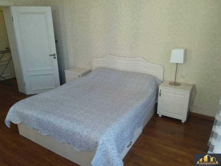 3-комн квартира Шаумяна ул.