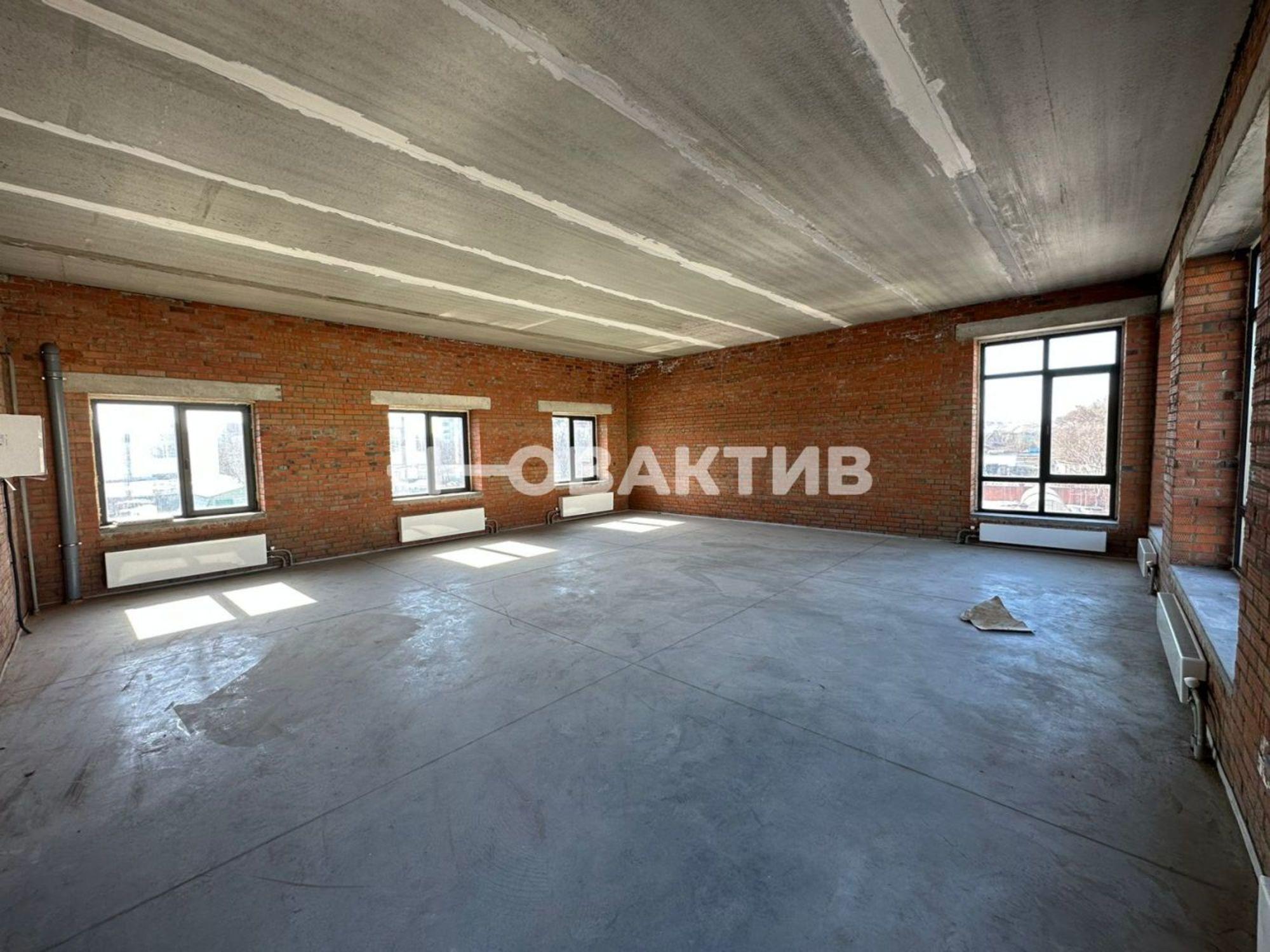 Сдать торговое помещение за 86 250 рублей на улица Юбилейная, 10