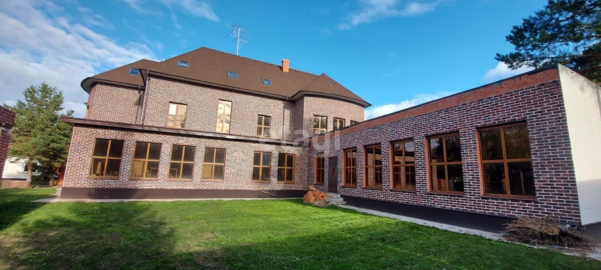 Купить дачу, дом, коттедж за 28 000 000 рублей на Решетникова