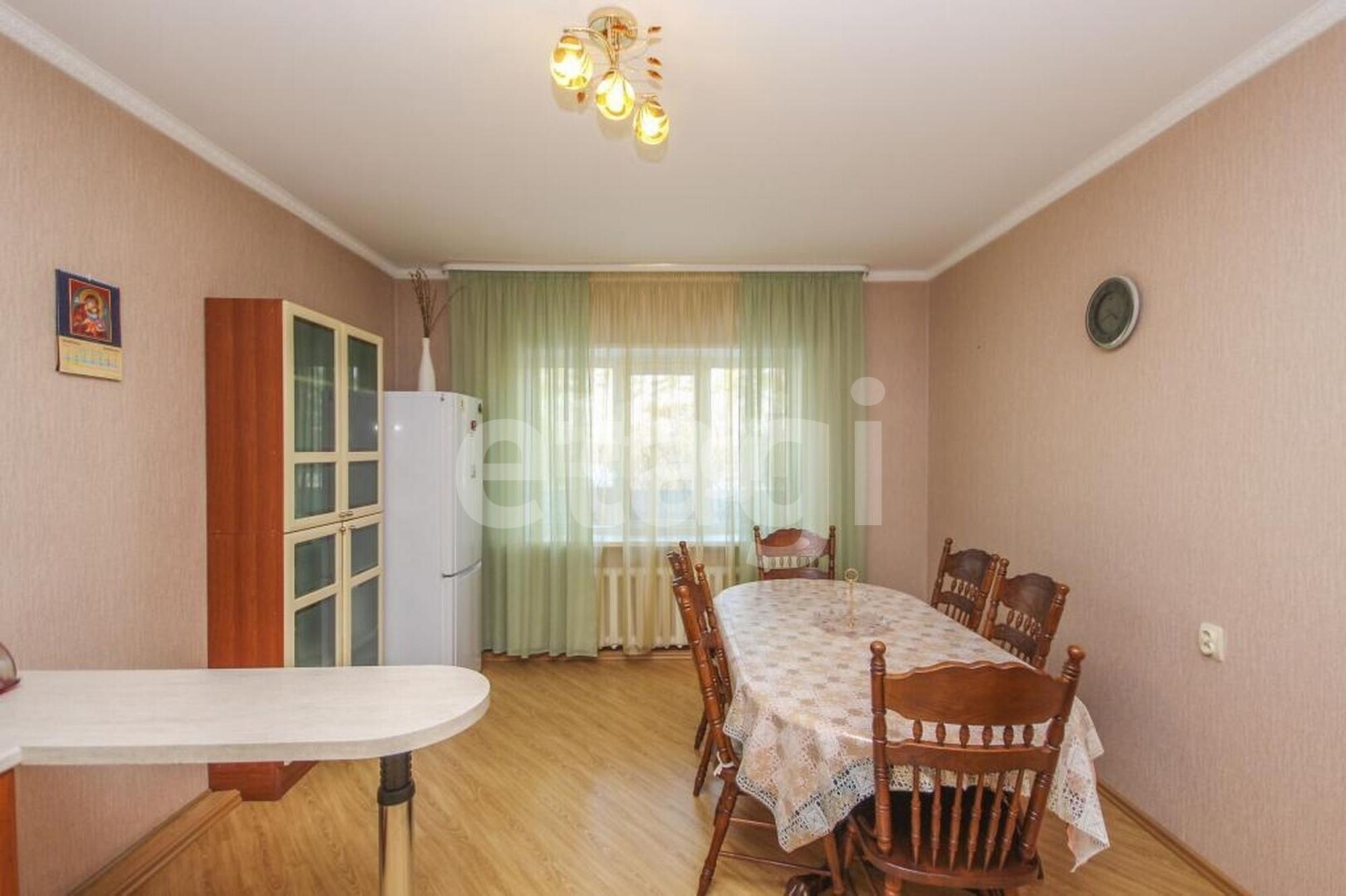 Купить дачу, дом, коттедж за 15 900 000 рублей на Зеленая,