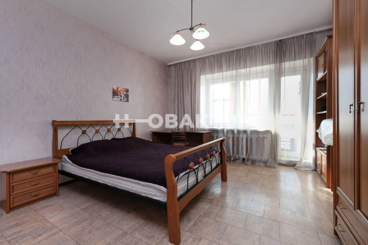 6-комн квартира улица Фрунзе, 63