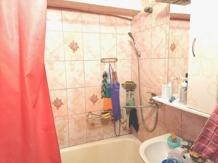 4-комн квартира Димитрова, 88