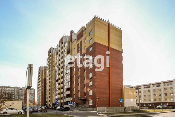 Гараж/парковка Максима Горького 83