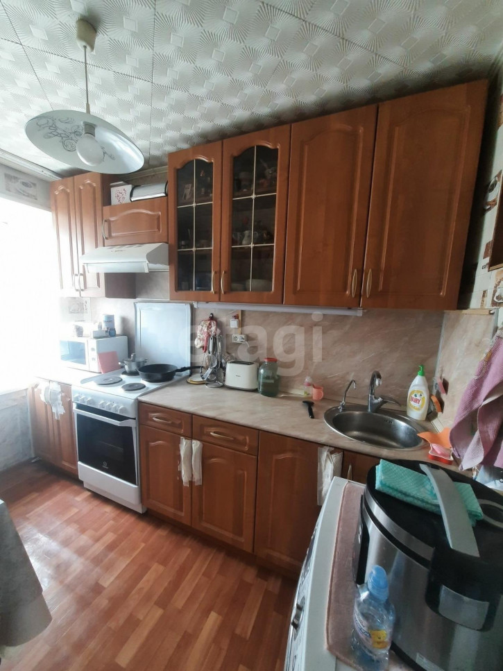 2-комн квартира Республики, 94