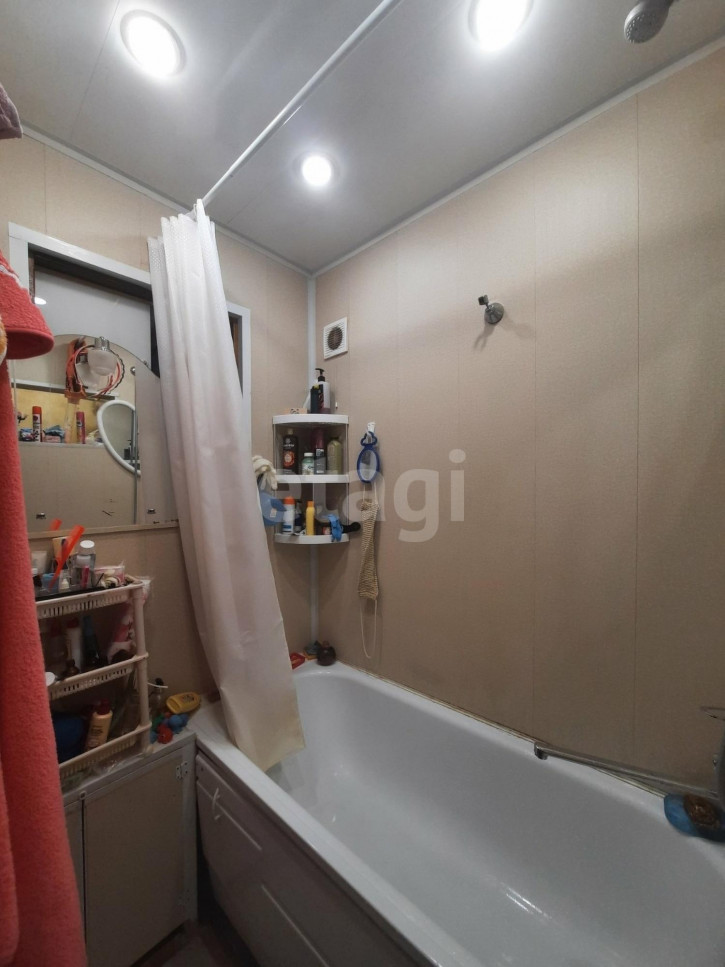 2-комн квартира Республики, 94