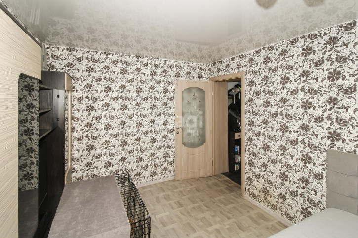 2-комн квартира Комбинатская, 38