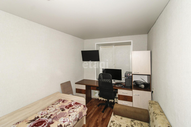 2-комн квартира Комбинатская, 38