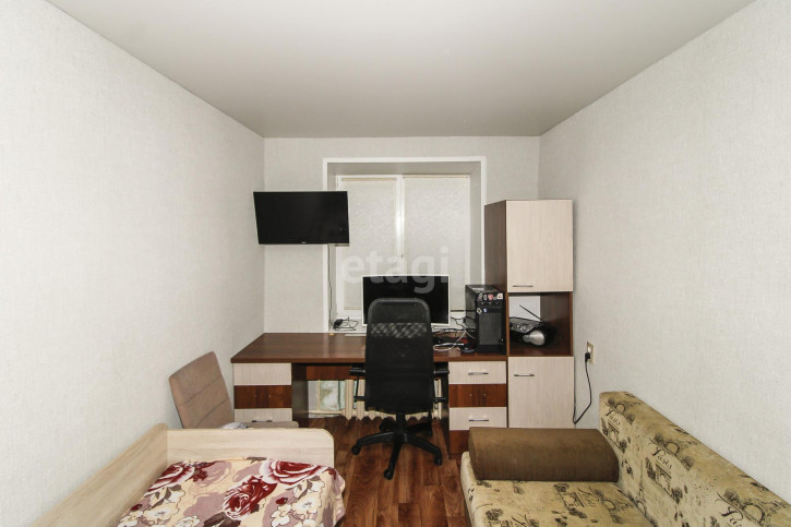 2-комн квартира Комбинатская, 38