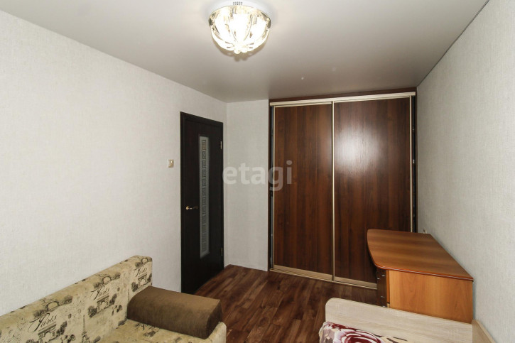 2-комн квартира Комбинатская, 38