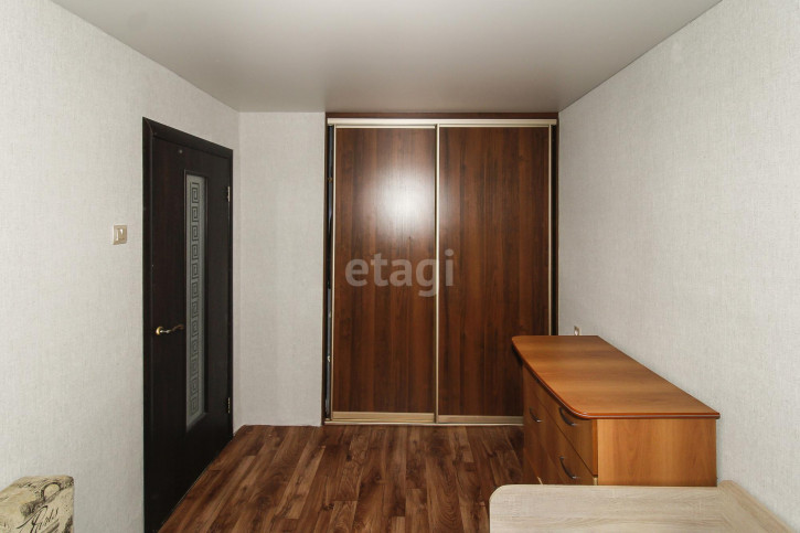 2-комн квартира Комбинатская, 38