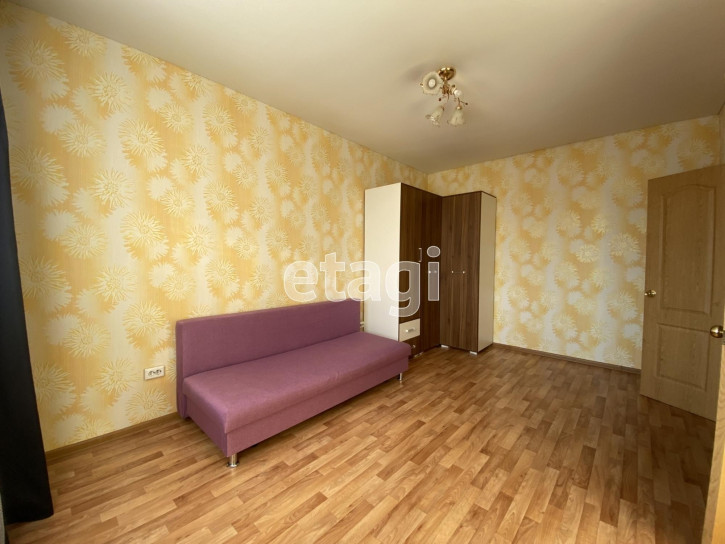1-комн квартира Магаданская, 13
