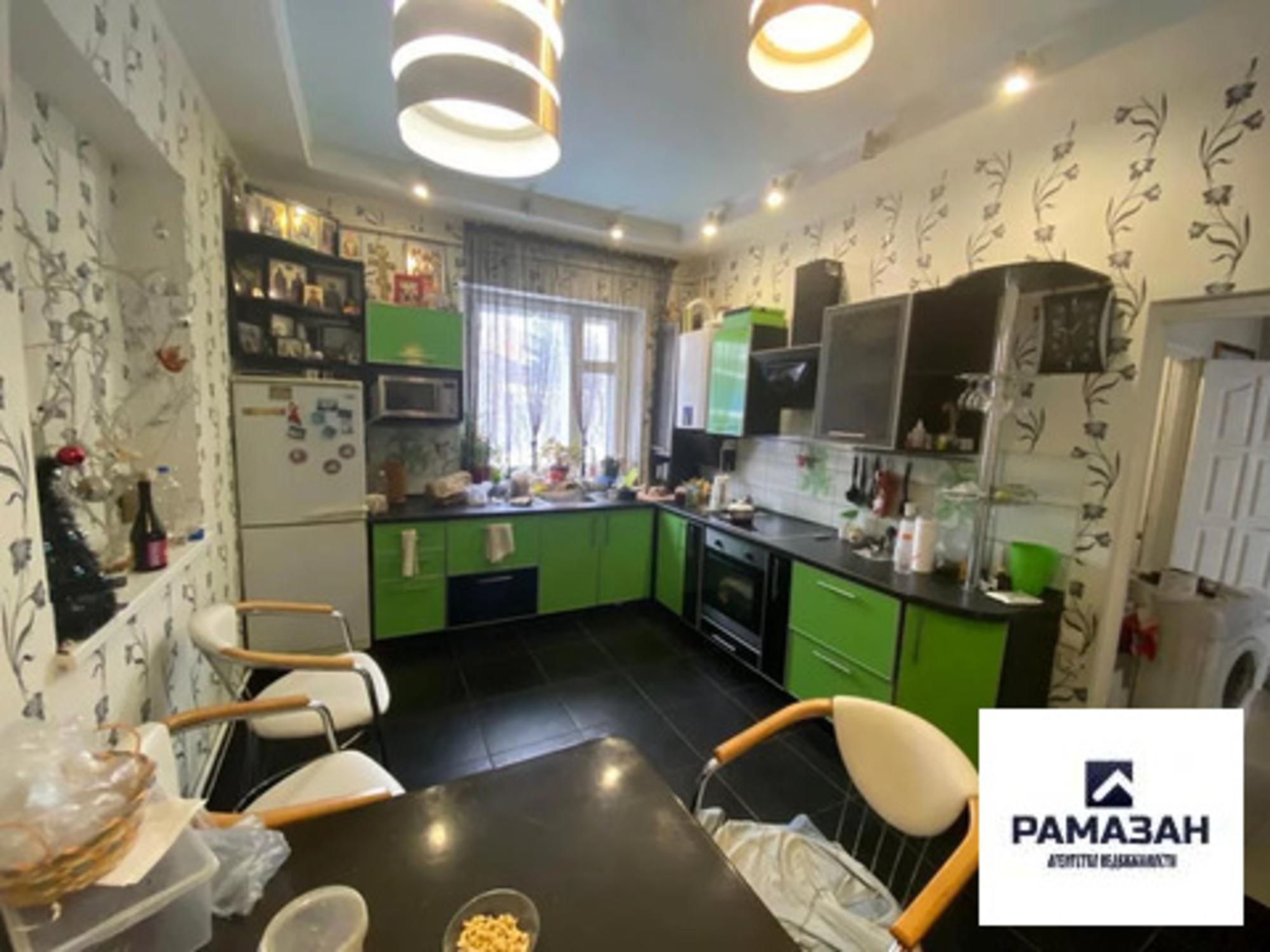 Сдать дачу, дом, коттедж за 35 000 рублей на Радужная, 44