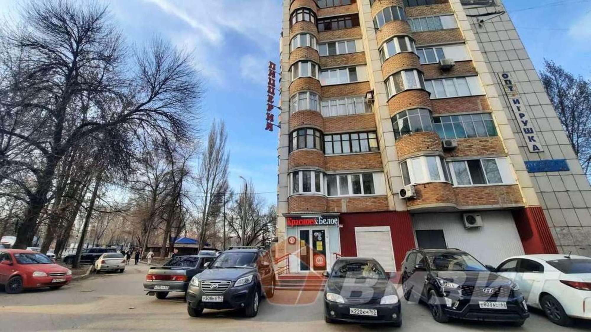 Сдать торговое помещение за 70 000 рублей на Енисейская улица, 50