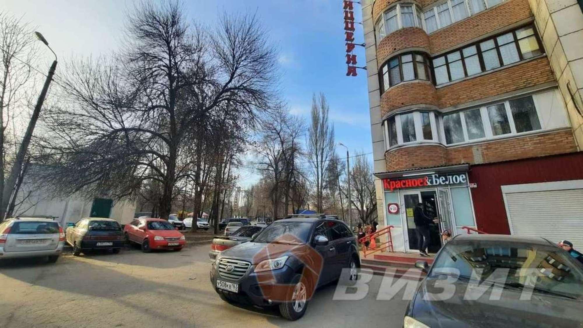 Сдать торговое помещение за 70 000 рублей на Енисейская улица, 50