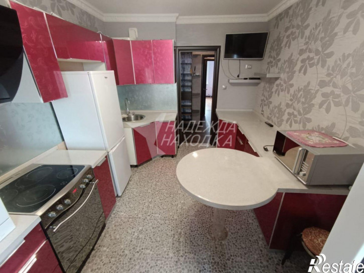 3-комн квартира поселок Врангель мкр., Бабкина ул, 9