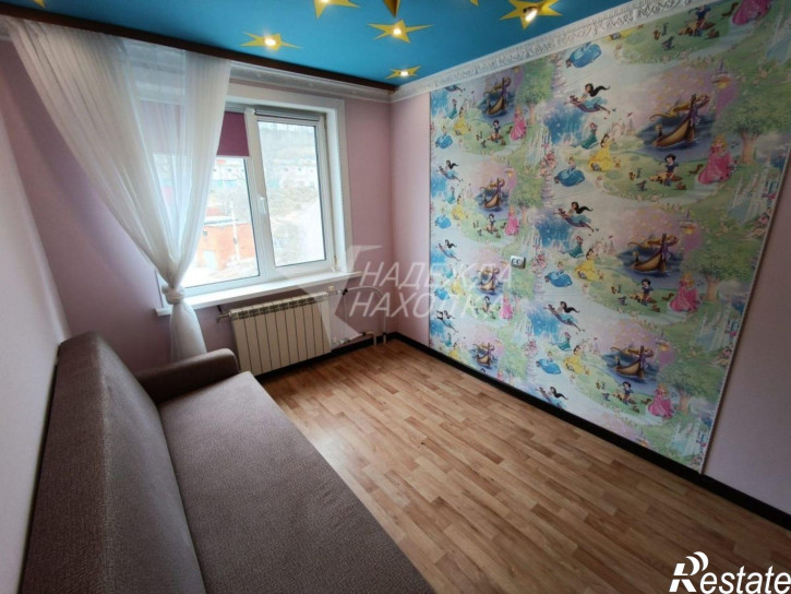 3-комн квартира поселок Врангель мкр., Бабкина ул, 9