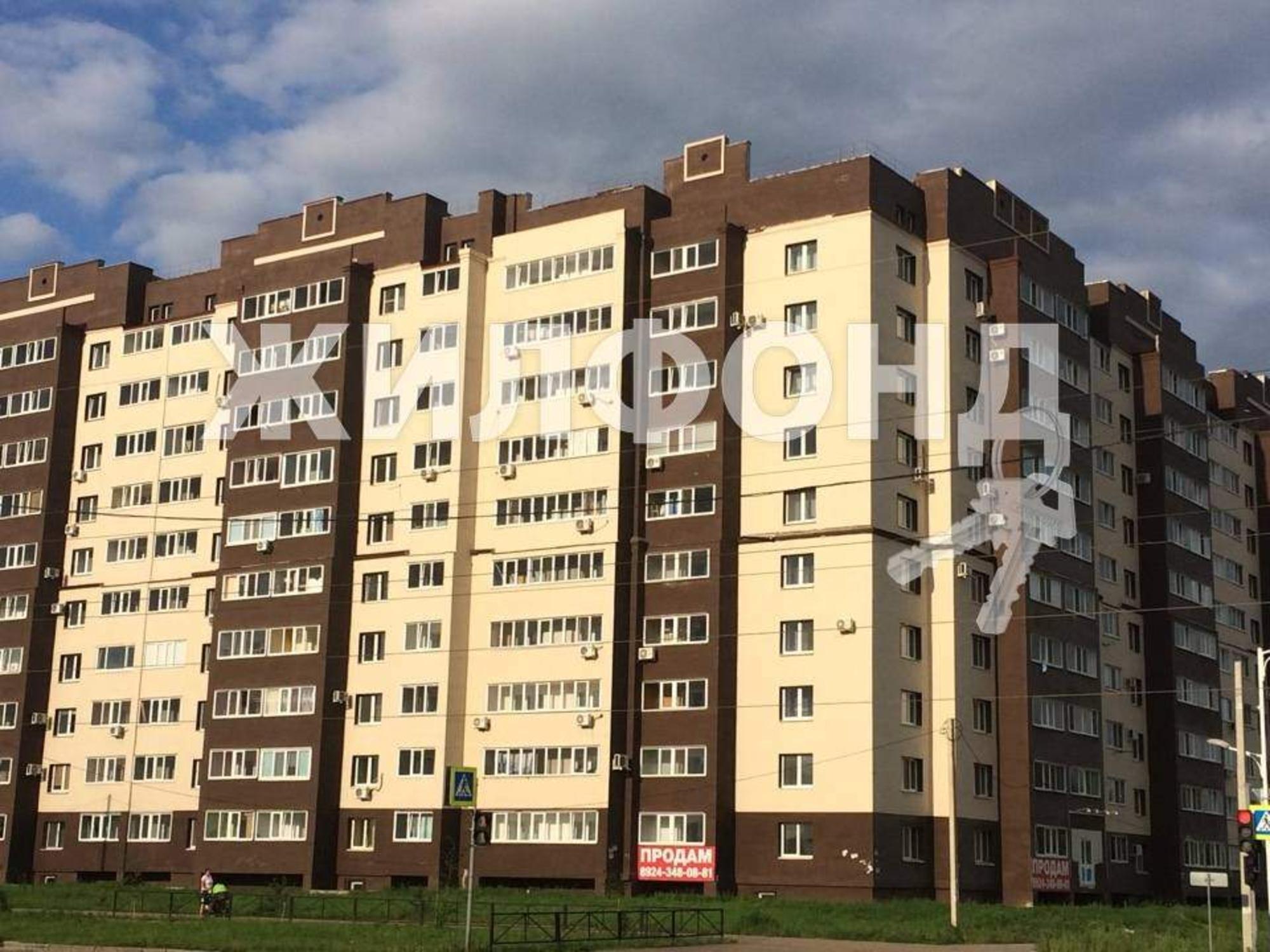 Купить квартиру за 8 000 000 рублей на Строителей улица, д.70