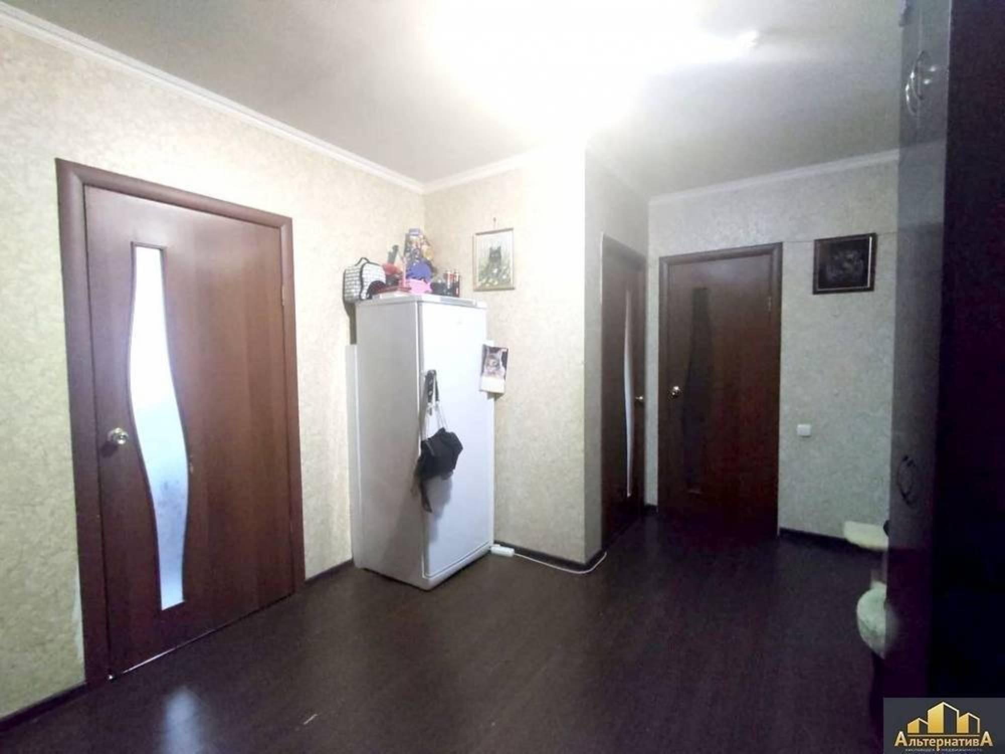 Купить квартиру за 10 000 000 рублей на Орджоникидзе ул.