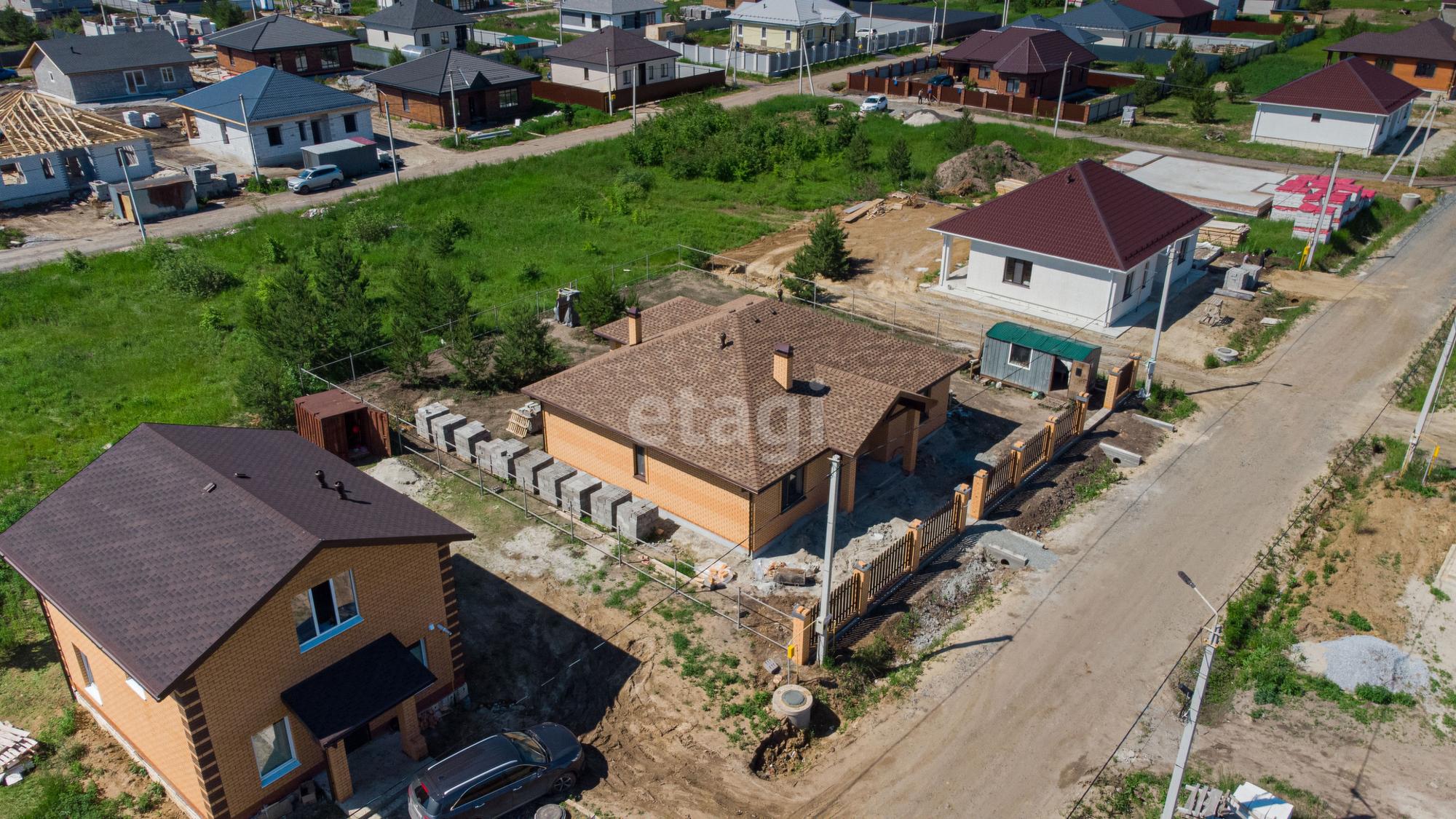 Купить дачу, дом, коттедж за 9 900 000 рублей на Рябиновая,