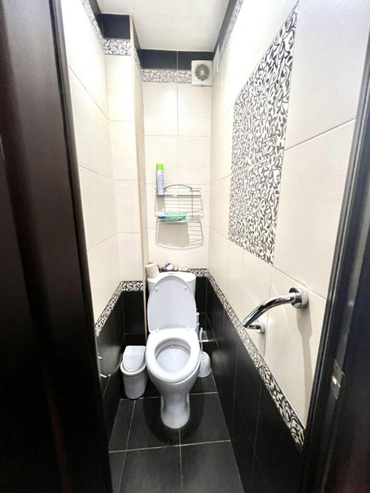2-комн квартира Долина Роз ул, 21