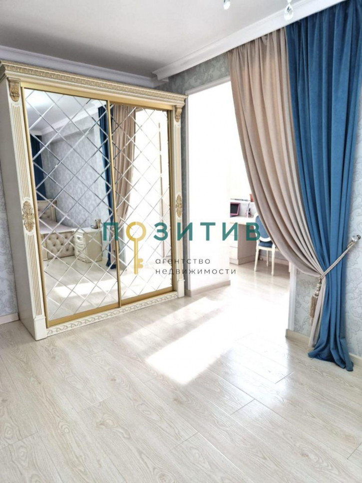 3-комн квартира Олега Головченко ул, 6
