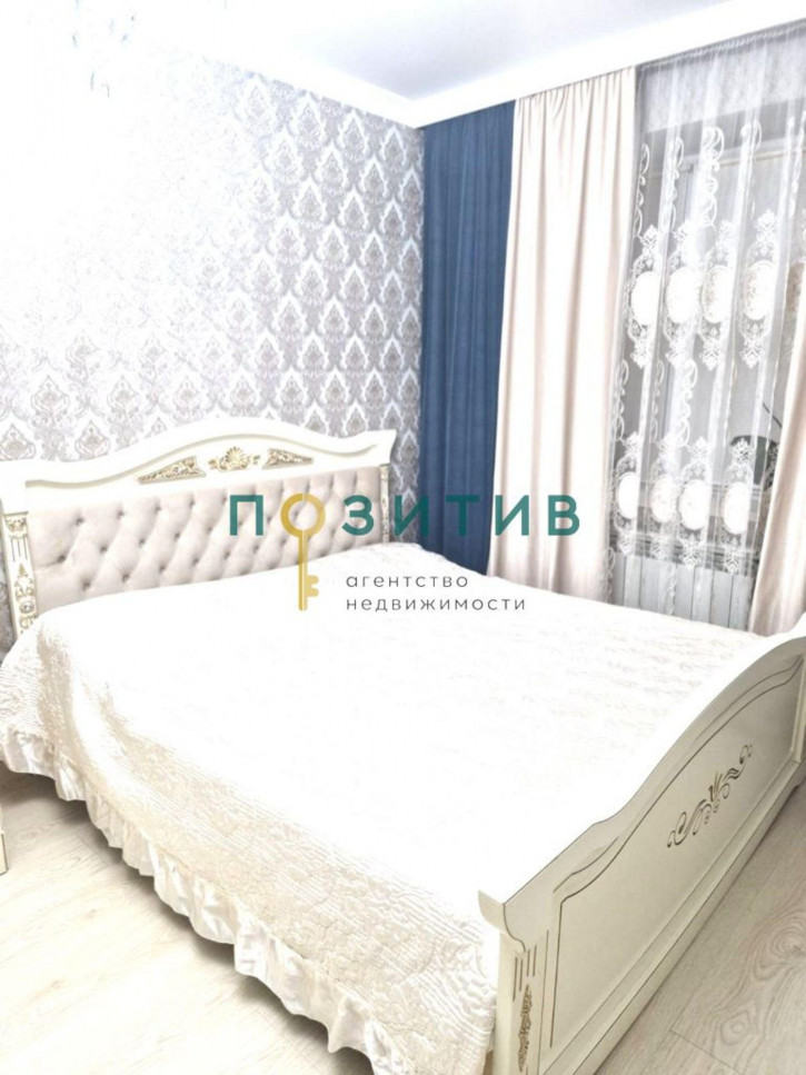 3-комн квартира Олега Головченко ул, 6