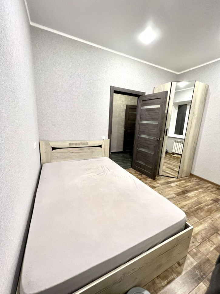 2-комн квартира Никольская ул, 23