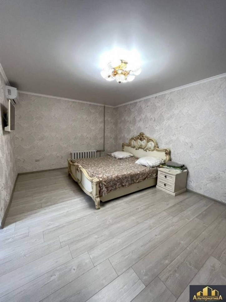 2-комн квартира Героев Медиков ул.
