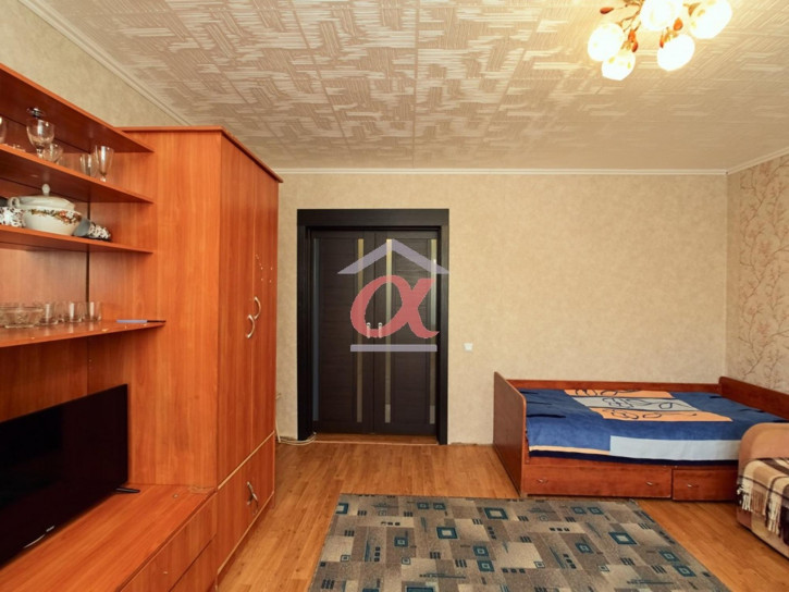 3-комн квартира Молодежный проспект, 13б