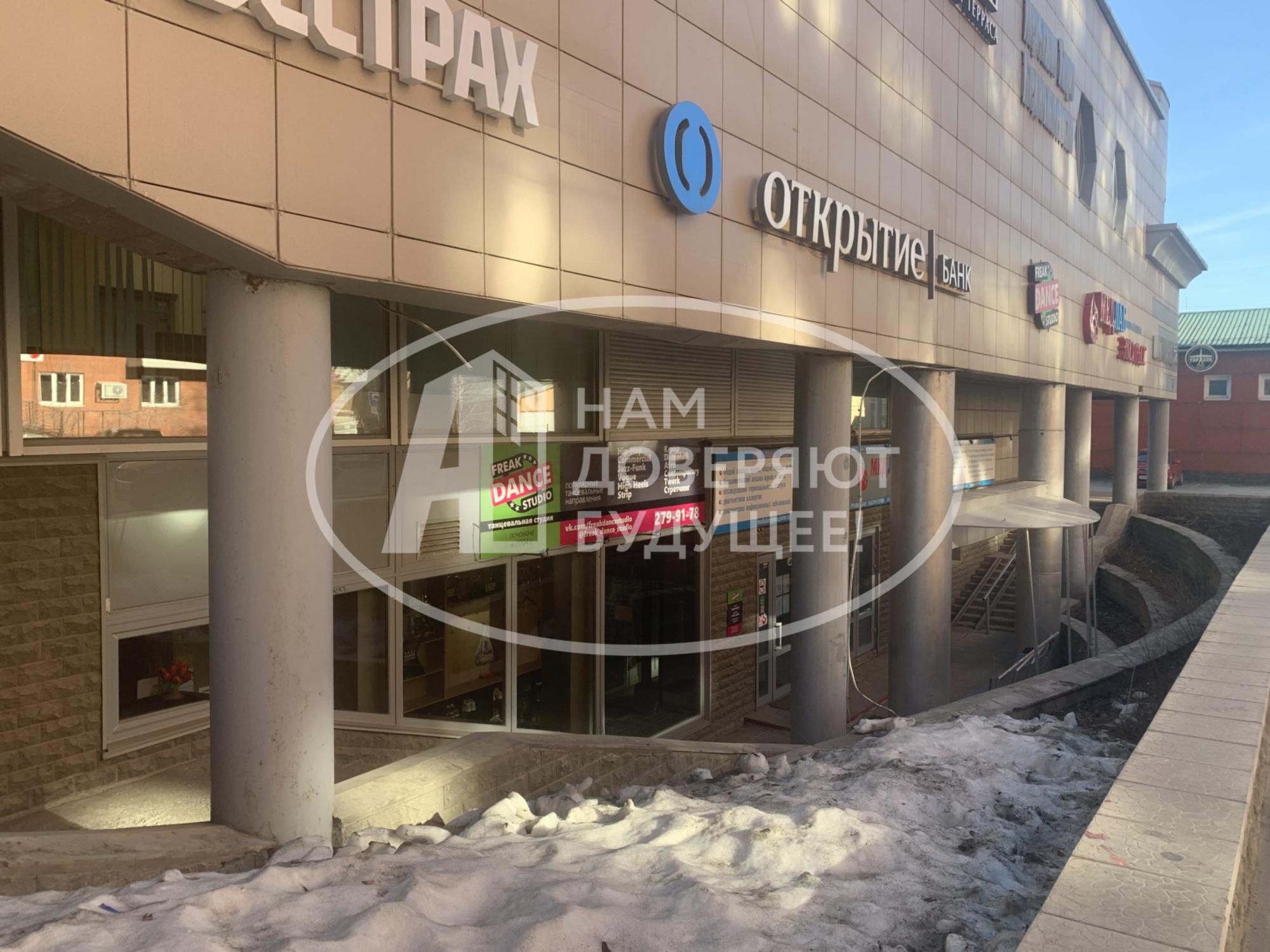Сдать помещение свободного назначения за 850 рублей на улица Газеты Звезда, 27