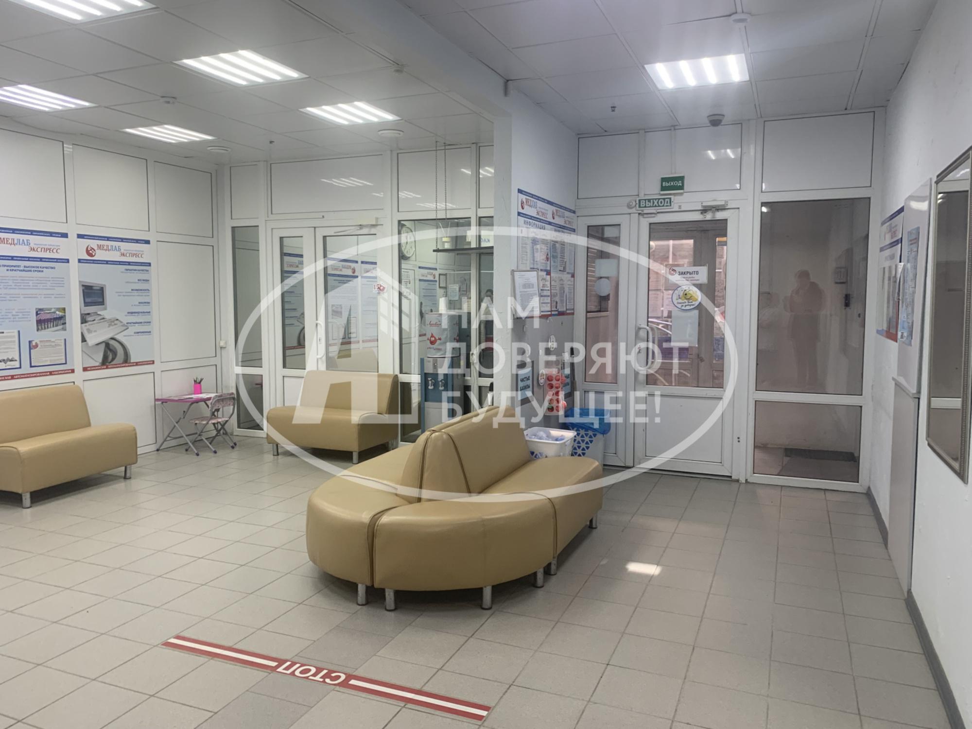 Сдать помещение свободного назначения за 850 рублей на улица Газеты Звезда, 27