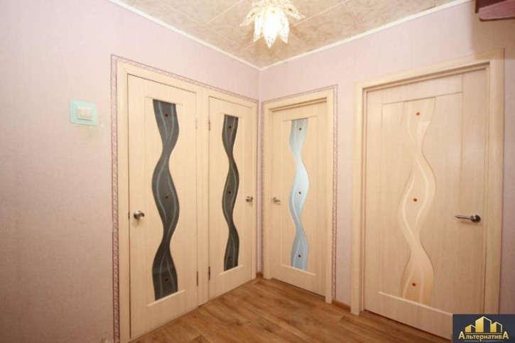 3-комн квартира Крылова ул.