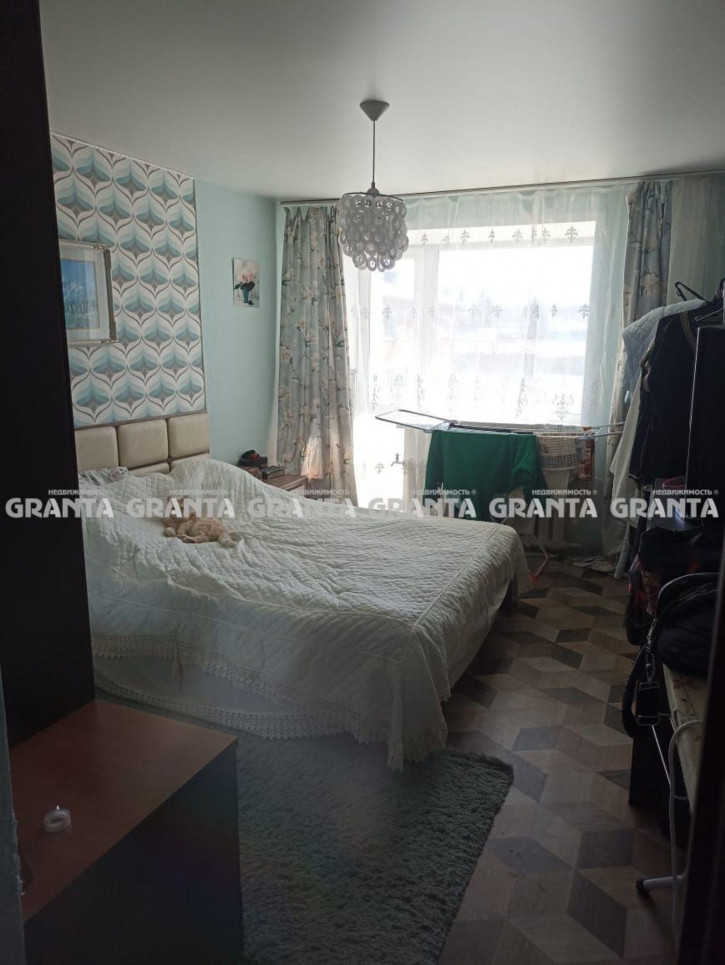 3-комн квартира ул. Ленина, 72