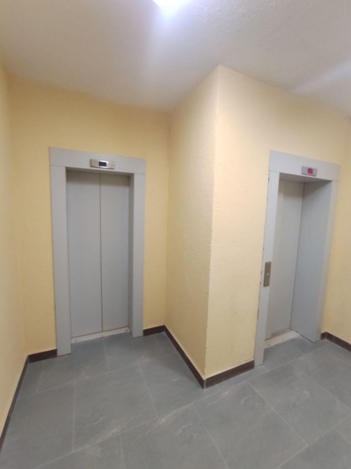 3-комн квартира Профсоюзная ул, 4