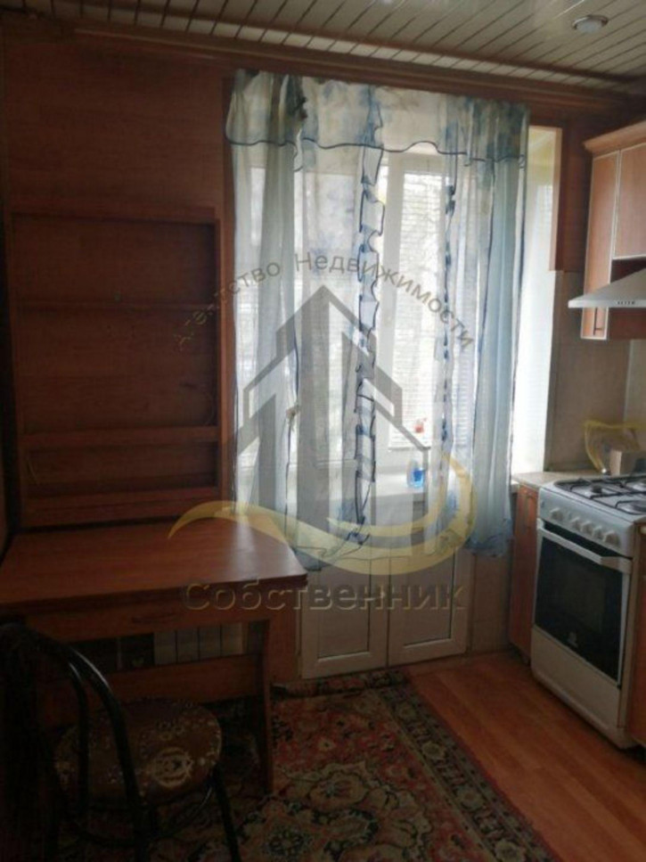 3-комн квартира Лазарева ул, 28
