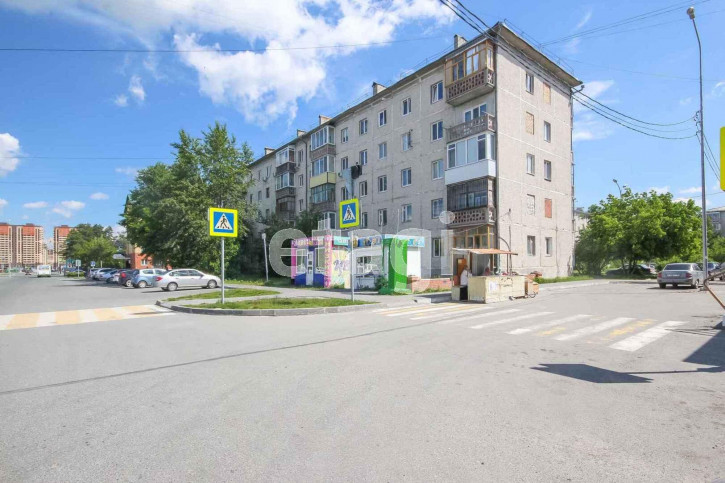2-комн квартира Жуковского, 80