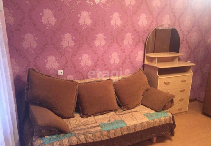 1-комн квартира Ватутина, 12