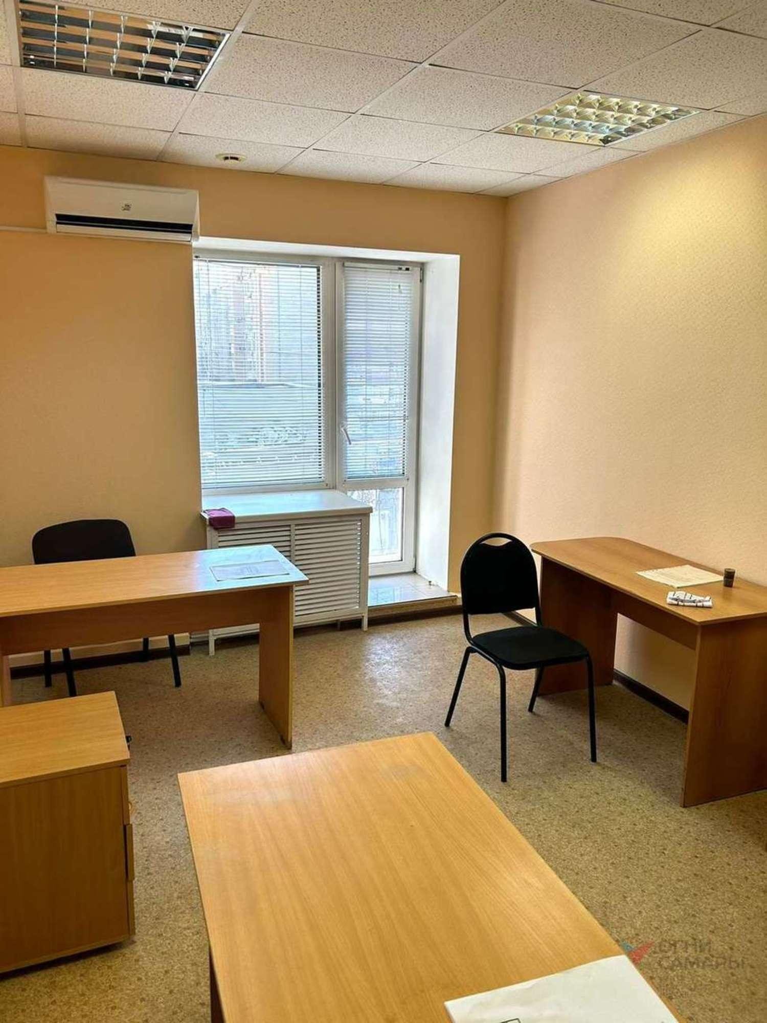 Сдать офис, помещение под офис за 127 000 рублей на Ленинская улица, 168