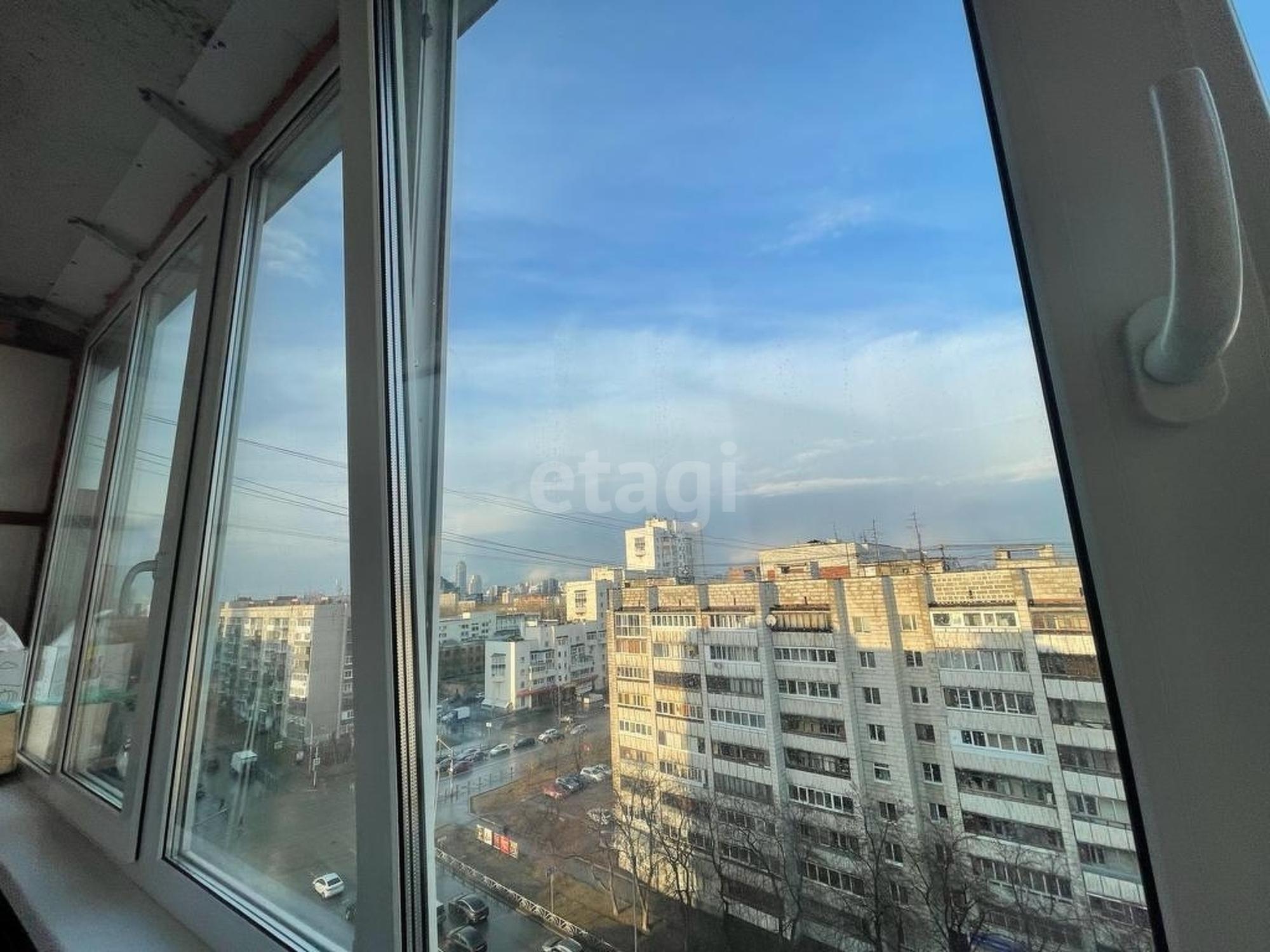 Купить квартиру за 9 890 000 рублей на Фурманова, 67