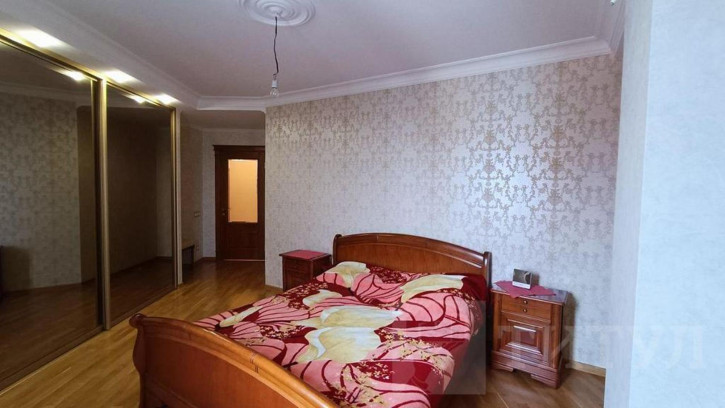3-комн квартира ЗЖМ, Петрашевского