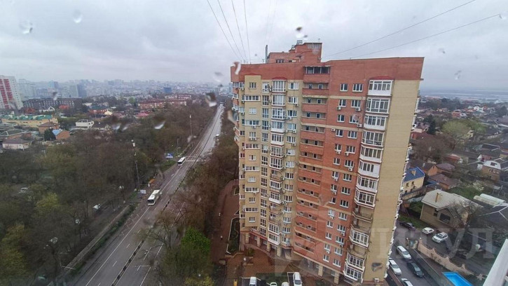 3-комн квартира ЗЖМ, Петрашевского