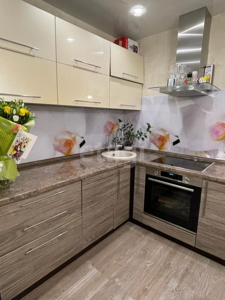 2-комн квартира Фурманова, 67