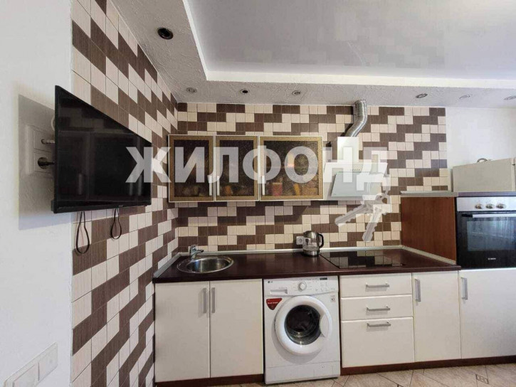 2-комн квартира Татьяны Снежиной улица, д.49