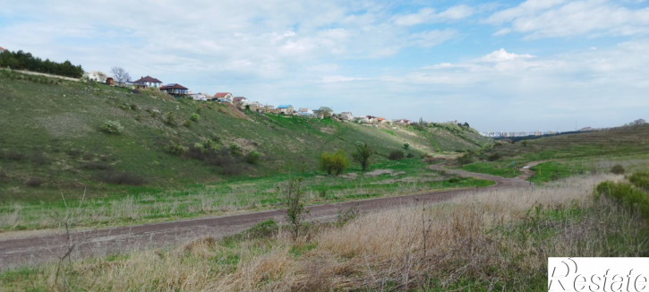 Земельный участок