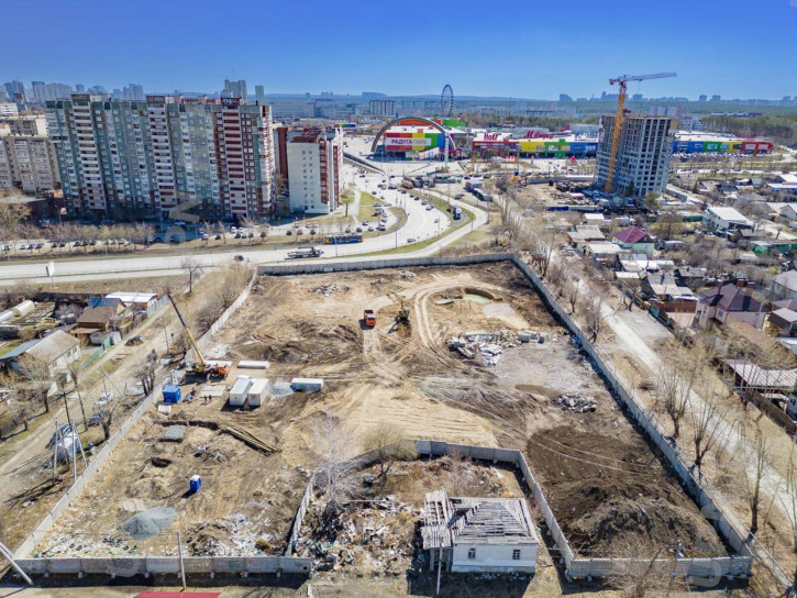 3-комн квартира в новом доме викулова