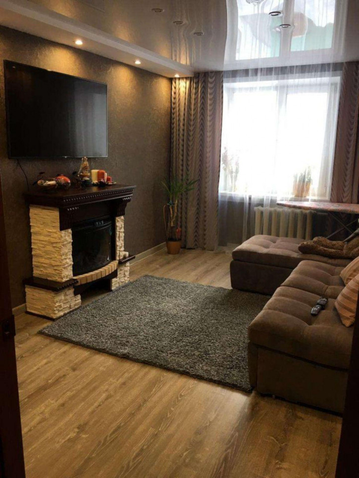 3-комн квартира Молодёжная, 4