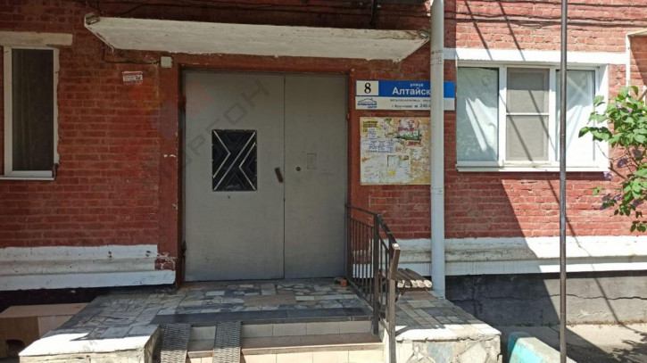 Комната Алтайская ул, 8