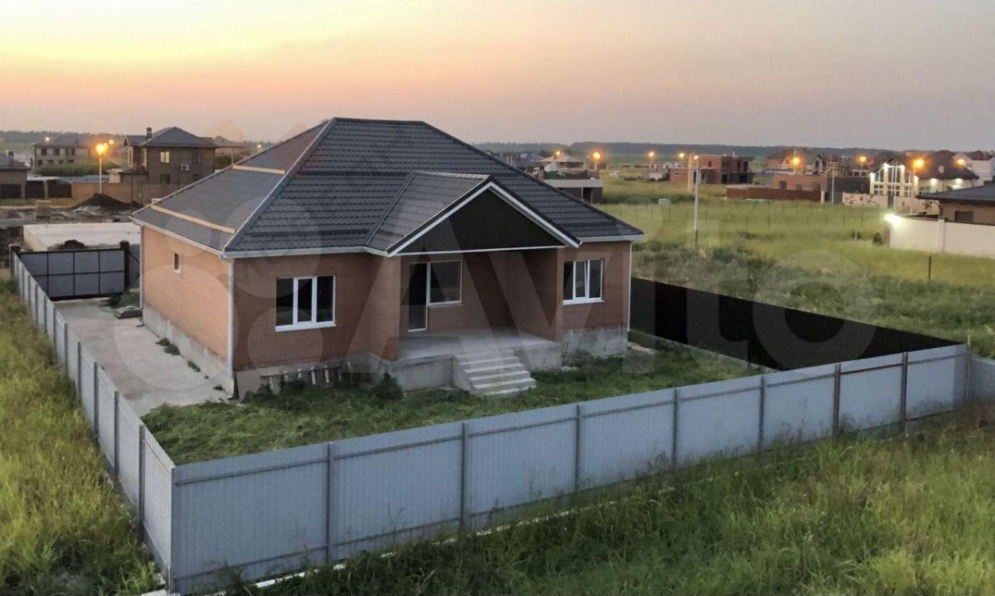 Купить дачу, дом, коттедж за 10 900 000 рублей на Хрустальная ул, 35