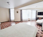 2-комн, 78кв м,  Центральный район, 23